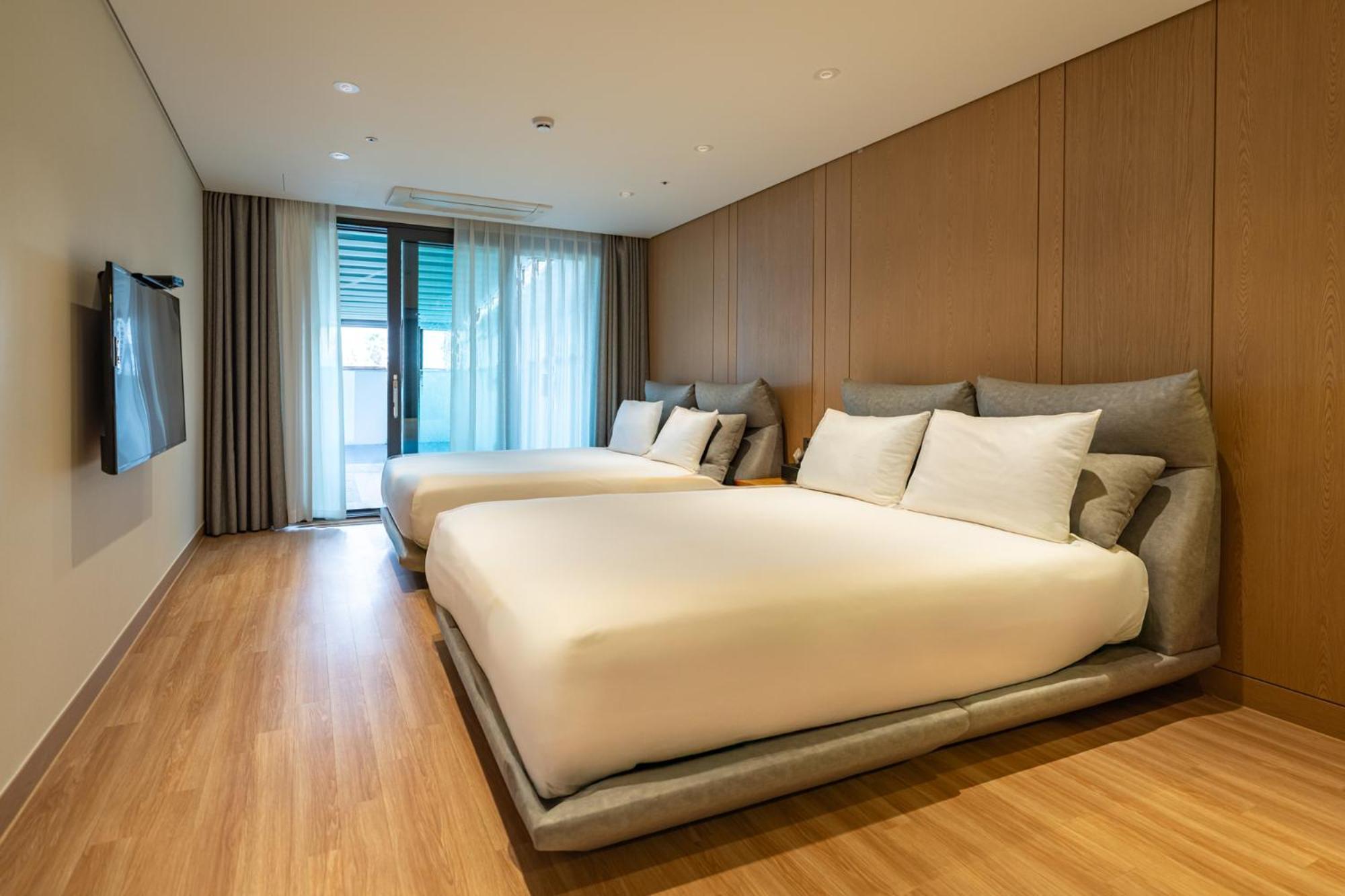 Jeju Attirance Hotel & Poolvilla Seogwipo Exterior foto